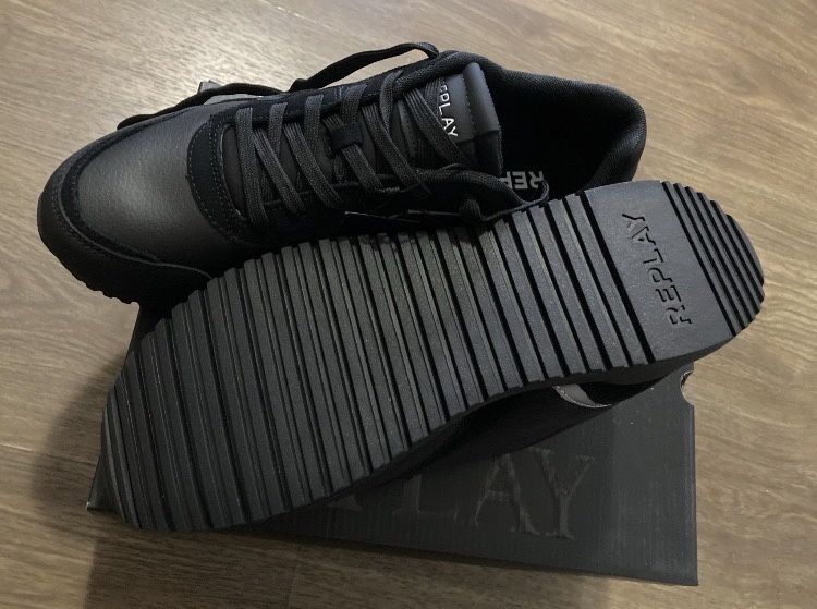 Чисто нови Мъжки сникърси Replay