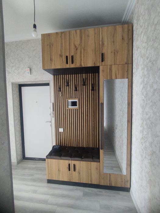 Срочна 3 хонали уй сотилади. Нурафшонда янги қурилган домда 4 этажда.