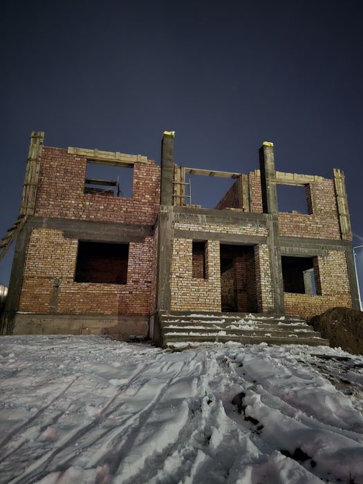 СТРОИТЕЛЬНЫЙ бригада есть