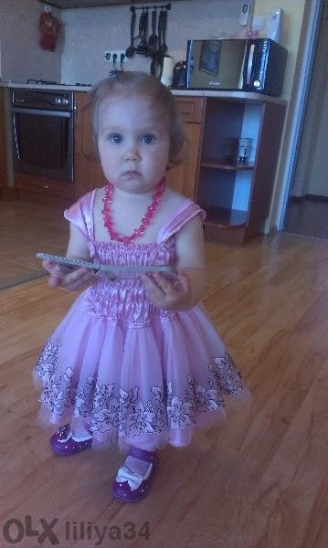 Елегантна рокля за малка принцеса