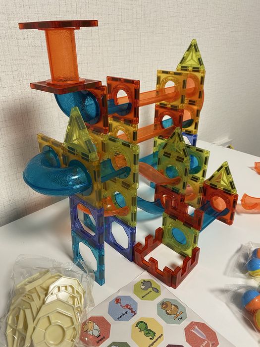 Магнитен конструктор 96 части Iso Trade - Писта с топки