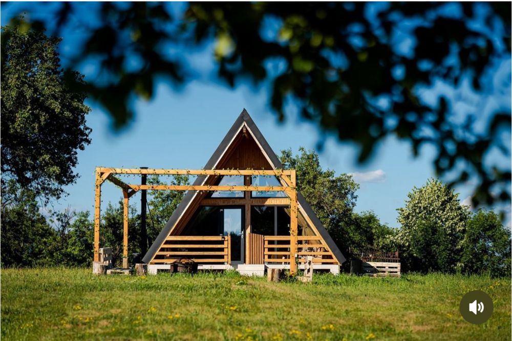 Casă A-Frame, casa sau afacere, 3 stele autorizată, teren 7000 mp