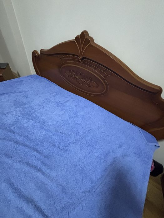 Кровать двуспальная