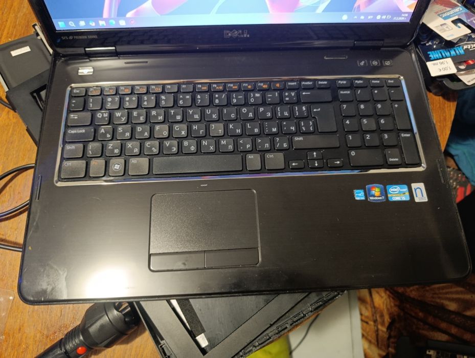 Dell Inspiron N7110