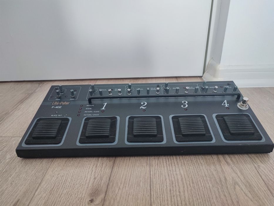 Controller audio de picior Lite Puter F 402 cu 4 canale
