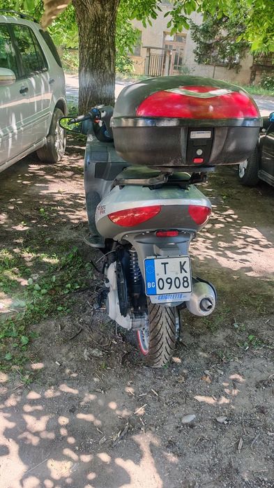 Скутер 180сс Италиански