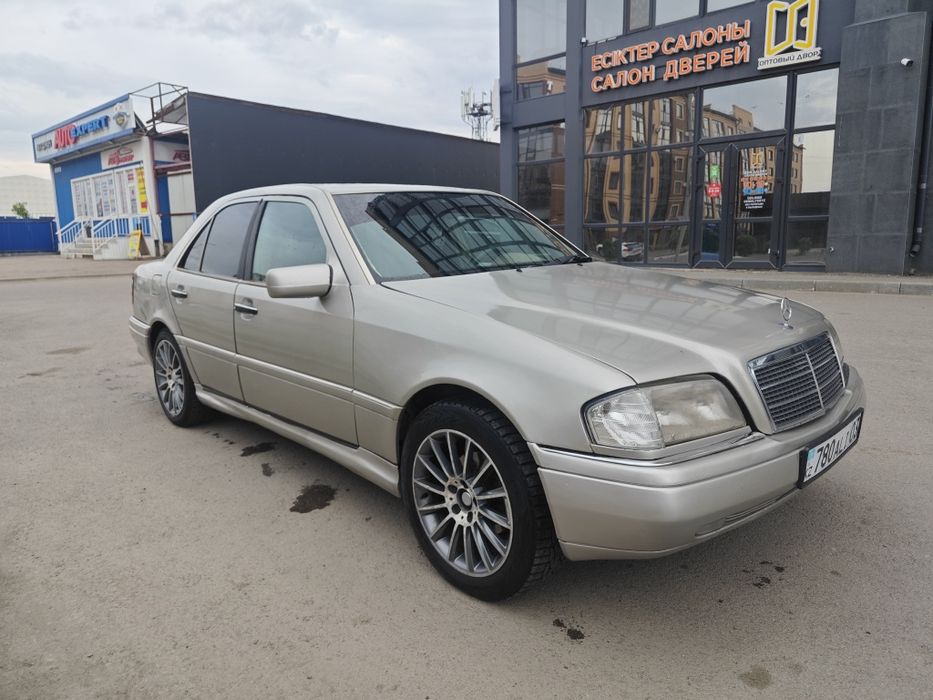 Mercedes-Benz c280