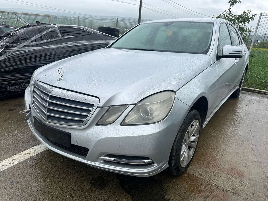 Dezmembrez / Dezmembrari / Piese / Accesorii Mercedes e class w212 gri 2011 2.2 cdti berlina