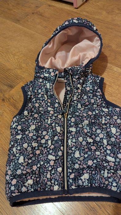 Бебешки елек 68.    .