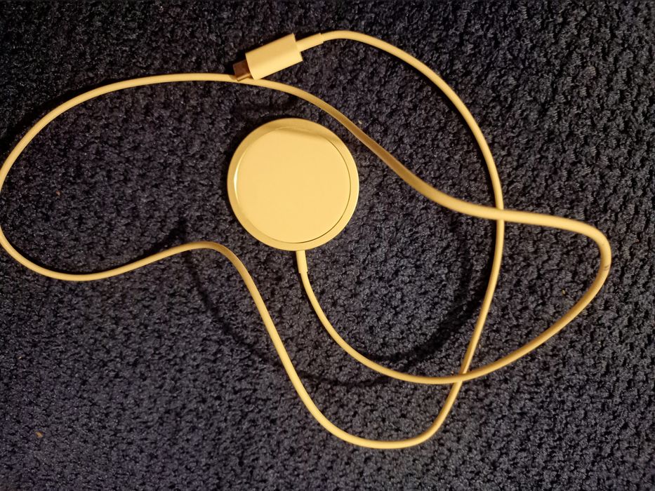 Продам зарядное устройство