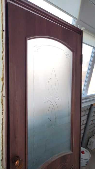 Продам межкомнатные двери