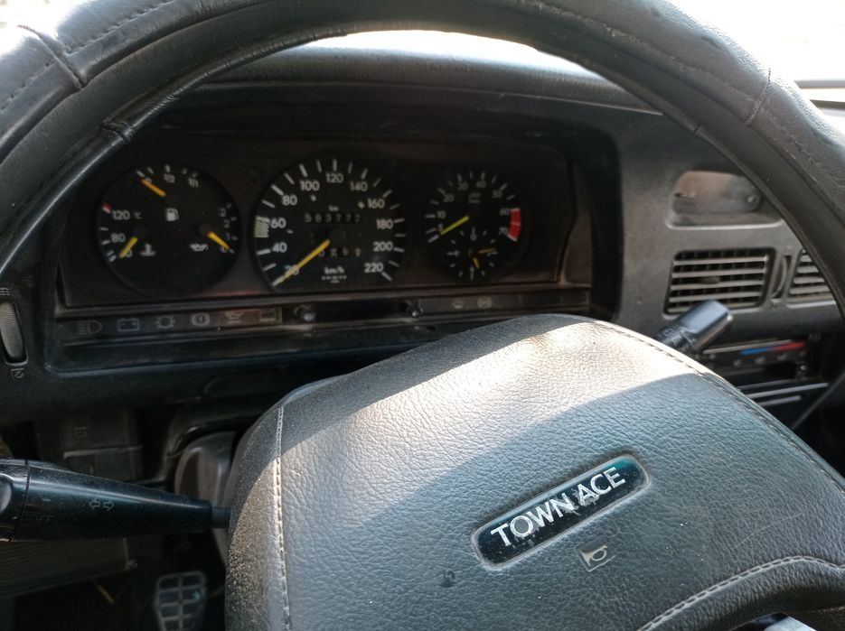 Тойота Литасе (таунасе)