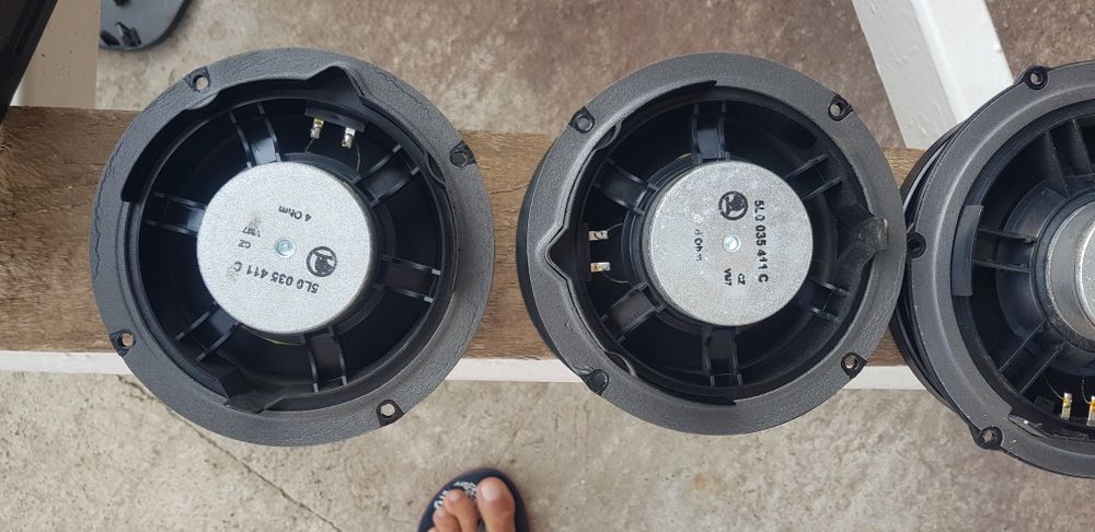 Boze ..difuzoare skoda yeti