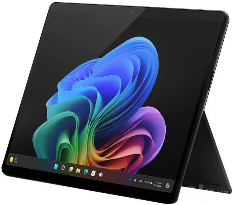 Microsoft Surface Pro 11 (Snapdragon X Elite | LPDDR5x 16 GB)