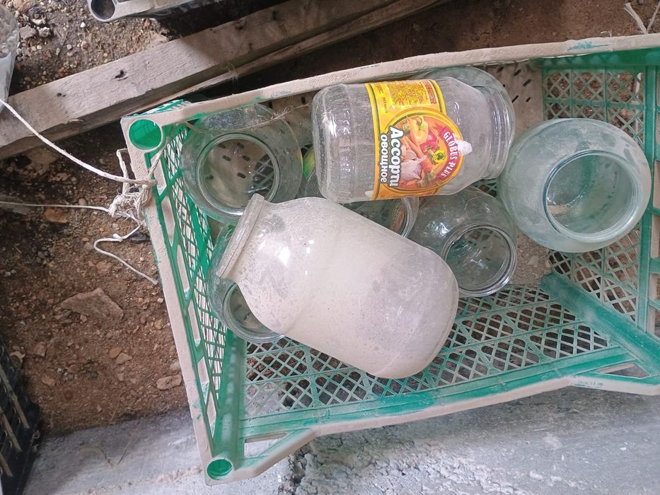 Продам банки 2л-150тг