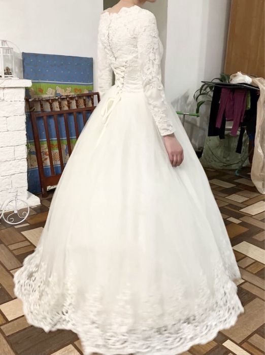 Свадебное платье