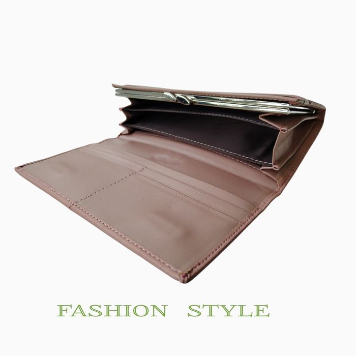 Дамски елегантен портфейл с магнитно закопчаване в розов и зелен цвят