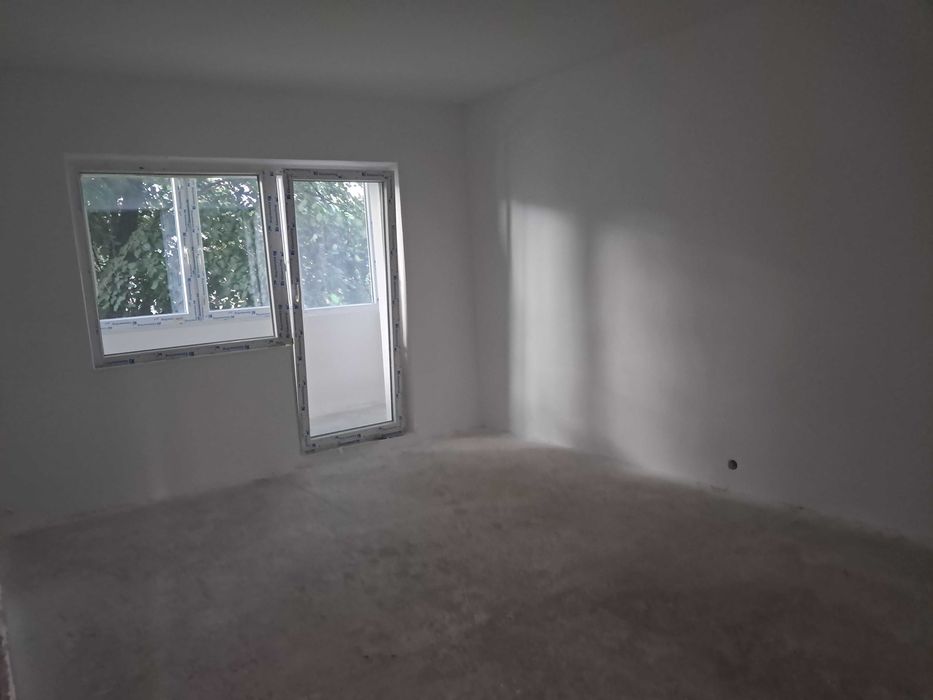 Vand  apartament  PC 3 camere, 2 bai, 2 balcoane