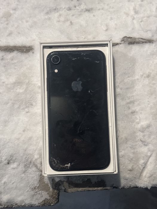 продам айфон Xr 64гб