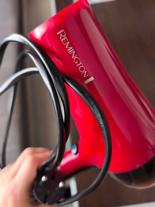 Йонизиращ Сешоар REMINGTON Pro Dry 2000 ( D3080 )