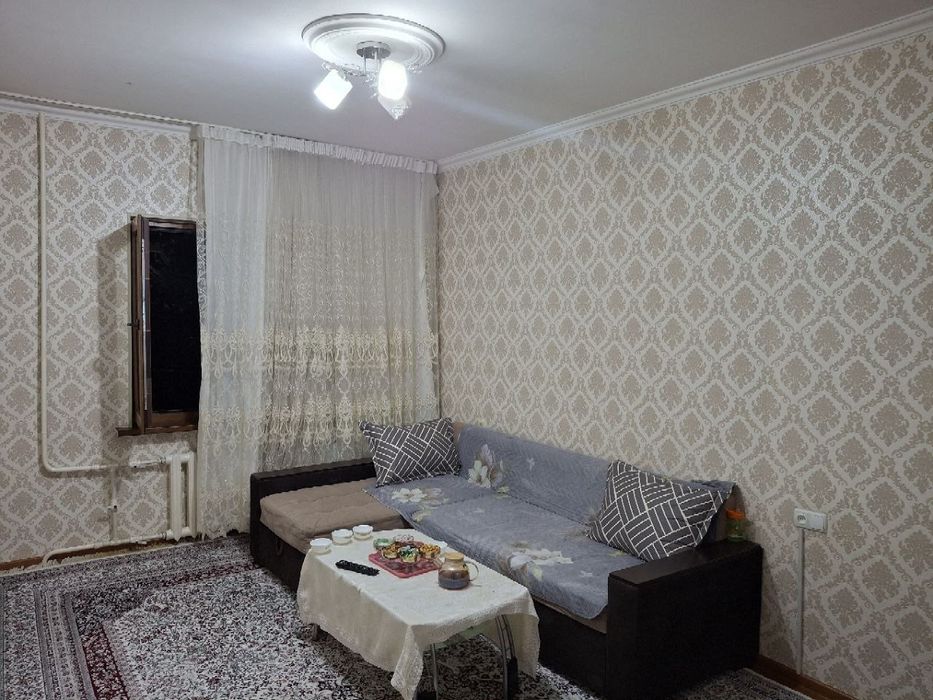 Сдаётся 1 комн.квартира на Юнусабад 14 квартале 3 этаж