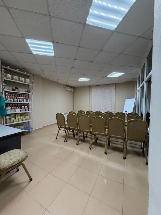 Офис на пл. М.Маметова