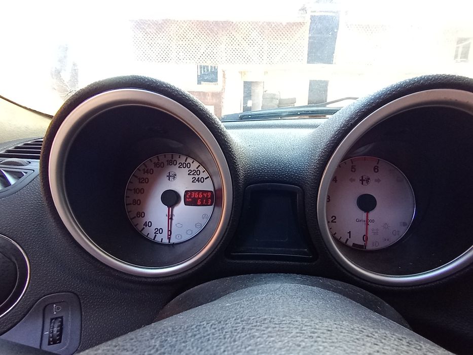 VAND/SCHIMB Alfa Romeo 156 - 1.350 € negociabil