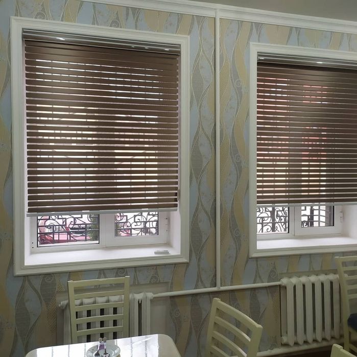 Жалюзи ориентир дагбитски на против Олтин Жужа