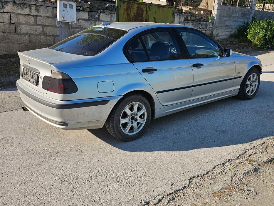 BMW 318  1.8 118кс.