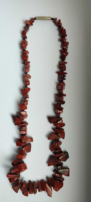 Бусы красивые из камня ЯШМА