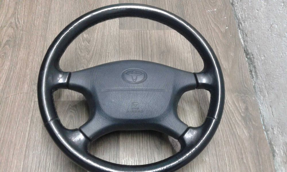 Тойота карина на части