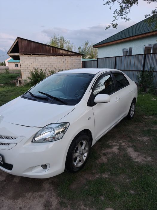 Продам Toyota Yaris
