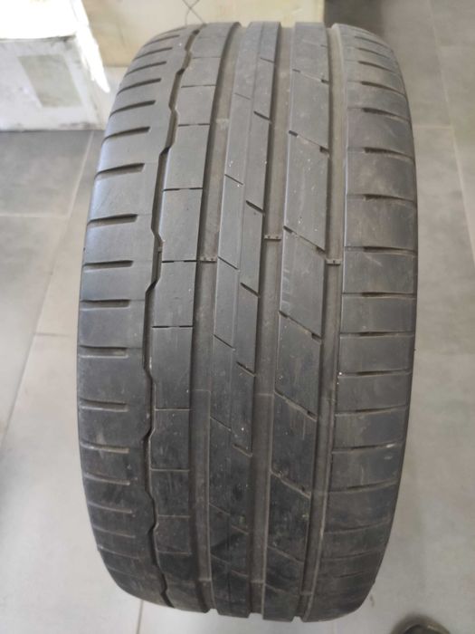 Единични бройки с размер 245 45 18