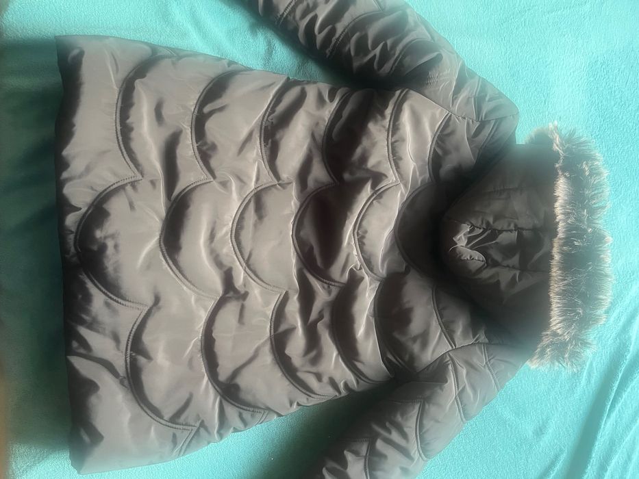 Дамско зимно яке.Размер 46.