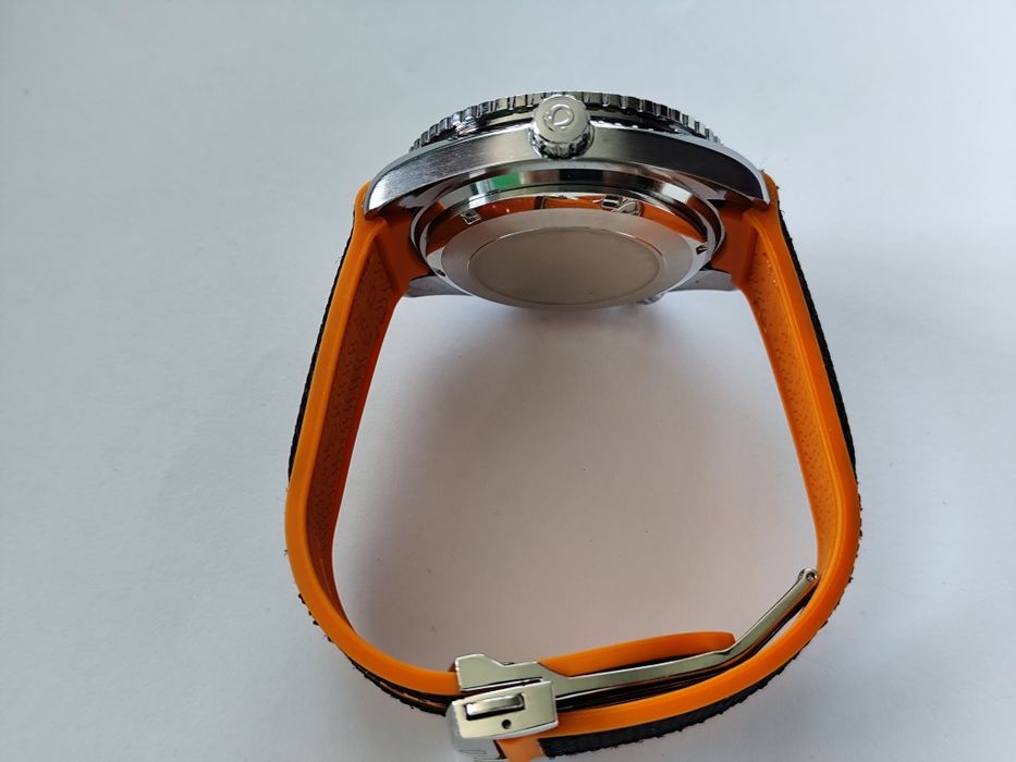 ceas OMEEGA barbatesc