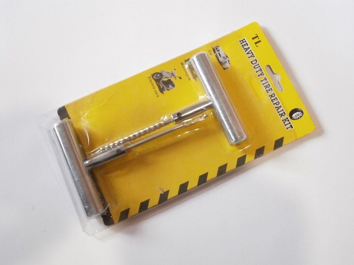 Шило, комплект за лепене на гуми.