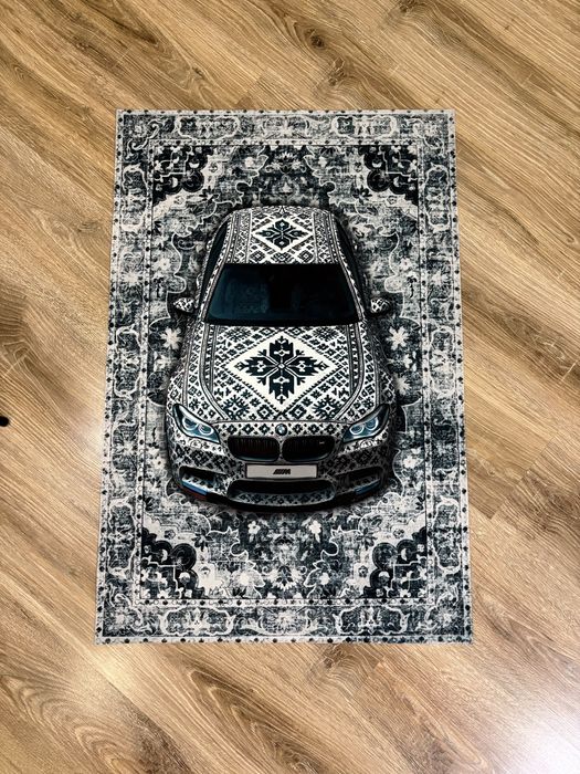 Продам ковры с машинами