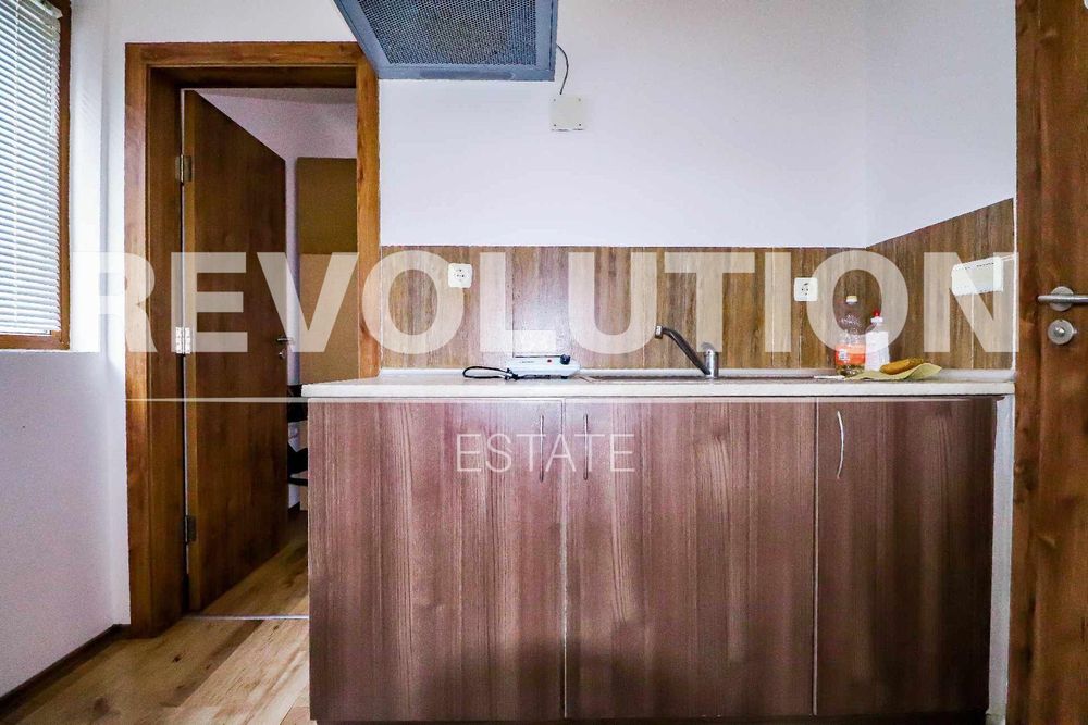 Едностаен апартамент в района на м-т Ален Мак!