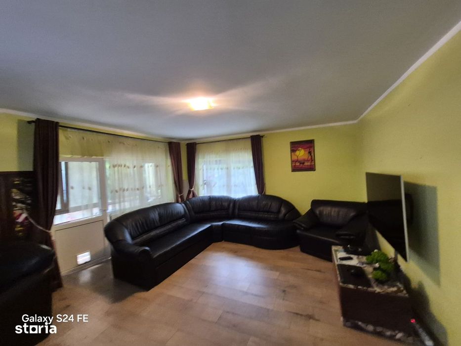 Apartament cu 4 camere de vânzare –bloc nou