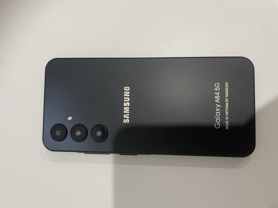 Samsung galaxy a84