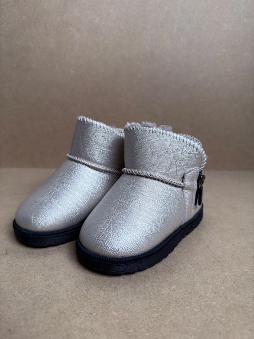 Тёплые ботинки для девочек