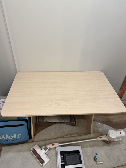 Качсетвнный стол за дешево