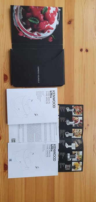 Malaxor/ Robot de bucatarie KENWOOD KMix KMX750RD, vas 5l, 1000W, 6 t