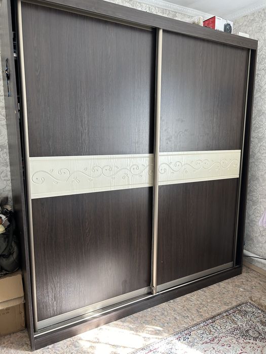 Срочно спальный гарнитур