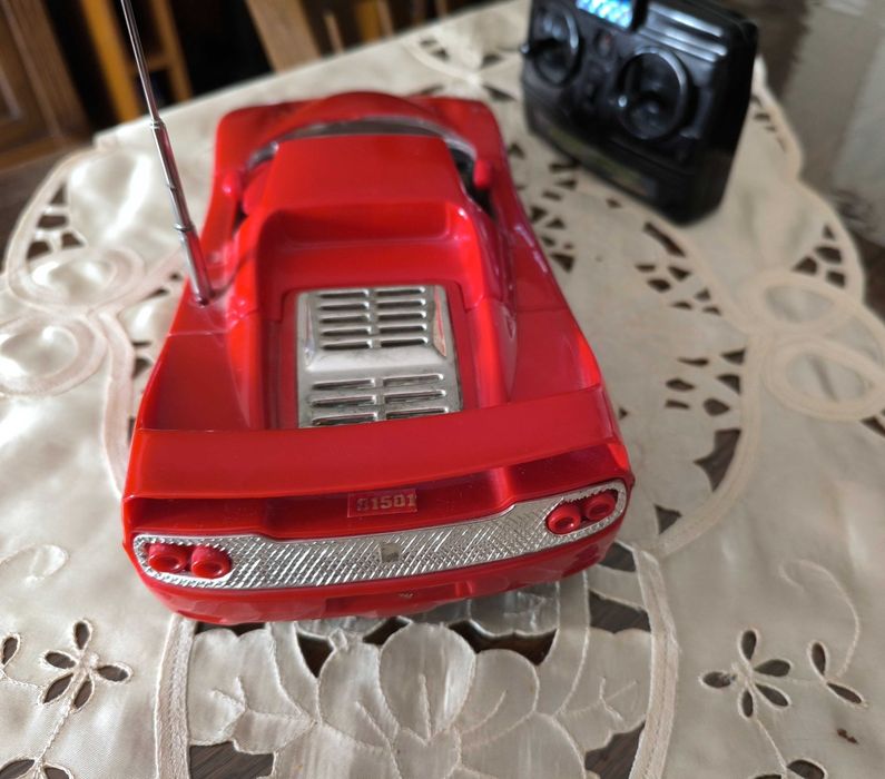 Детска играчка кола с дистанционно