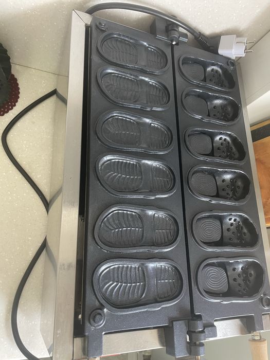 Продаем вафельницу