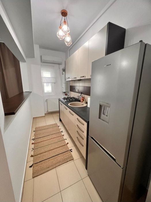 Inchiriez garsoniera MILITARI RESIDENCE, str Tineretului, nr. 13