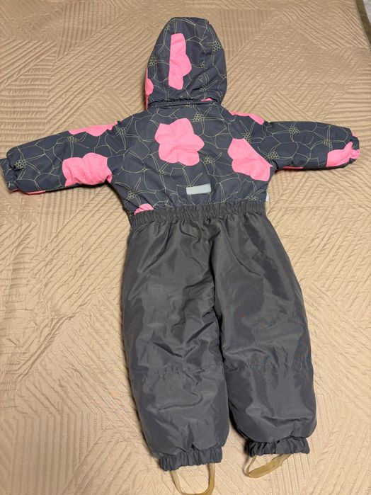 Зимний комбинезон для девочки.