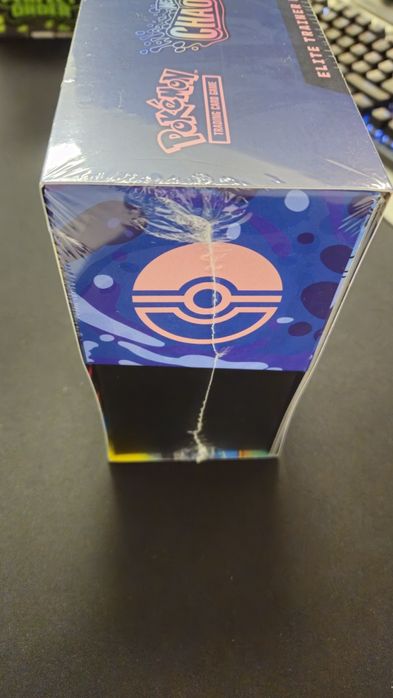 Pokemon Chaos Rising ETB sigilat – box premium