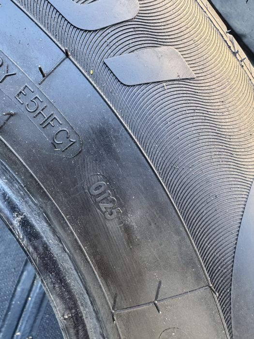 Резина 205/70R15